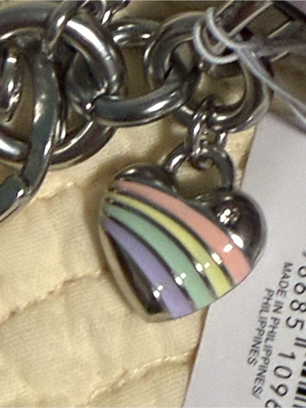Coach Lilac Patent Leather Card Case Keychain with Heart Charm! NWT - Picture 4 of 15